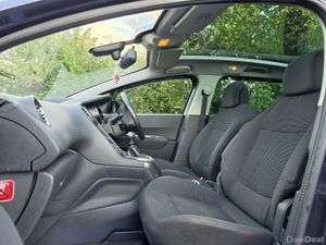 Peugeot 5008 2013 diesel - Image 2
