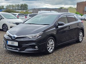2017 Toyota Auris Hybrid - Image 4