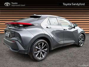 Toyota C-HR HYBRID SPORT // HEATED SEATS // APPLE - Image 2