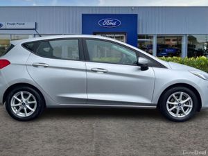 Ford Fiesta 1.1 Zetec 5dr - Image 3