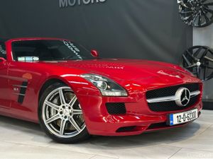 AMG 6.2 V8 AUTO ROADSTER - Image 3