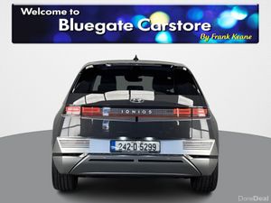 Hyundai IONIQ 5 PLATINUM 77 KWH **WHITE AND BLACK - Image 4