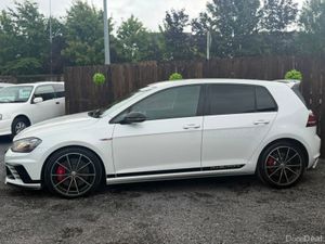 Volkswagen Golf GTI CLUBSPORT - 52KMS - Image 4