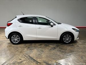 Mazda Mazda2 1.5 AUTOMATIC - PUSH BUTTON START/STO - Image 3
