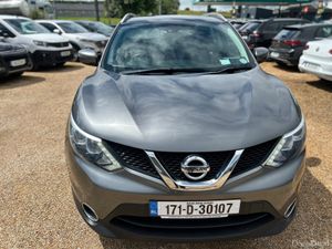 Nissan Qashqai SV 1.5 DSL - Image 2