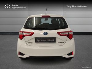 Toyota Yaris HYBRID AURA 4DR AUTO - Image 4