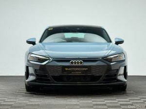 Audi e-tron GT GT 522HP QUATTRO *PAN ROOF* - Image 2