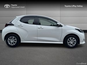 Toyota Yaris YARIS 1.5 HYBRID - Image 3