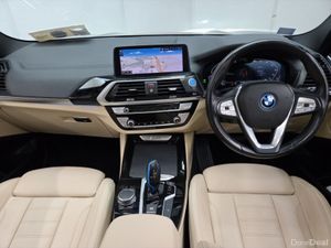 BMW iX3 80 kWh Premier Edition - Image 4