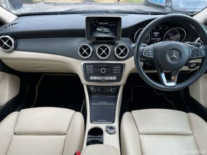 Mercedes-Benz GLA 180 Style Line - Image 4