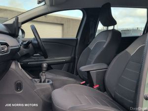 Dacia Jogger EXTREME SE TCE   SEVEN SEATER - Image 4