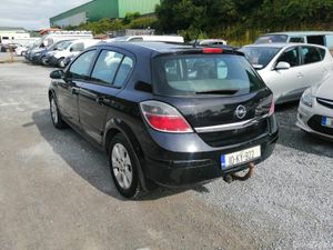 Opel Astra 2010 - Image 3