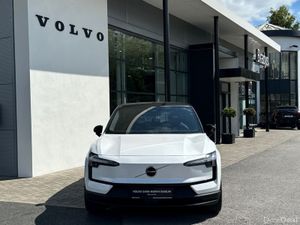 Volvo EX30 Ex30 TWIN MOTOR 4WD Performance Electri - Image 2