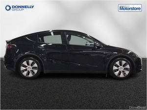 Tesla Model Y Hatchback Long Range - Image 4