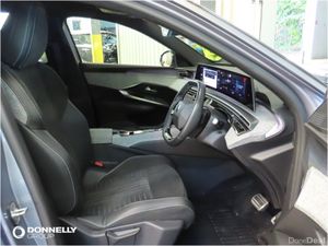 Peugeot 5008 E- Electric Estate GT - Image 4