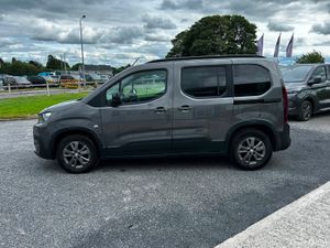 Wheelchair Car - Image 4