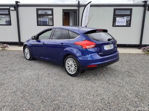 Ford Focus ZETEC 1.0 ECOBOOST 100PS 4DR - Image 4