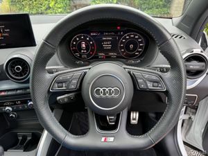 Audi Q2 S-LINE 1.0 TFSI AUTO // APPLE CARPLAY/ANDR - Image 4