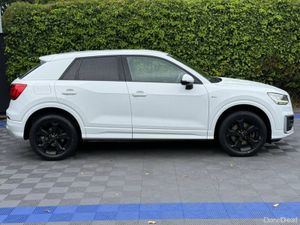 Audi Q2 S-LINE 1.0 TFSI AUTO // APPLE CARPLAY/ANDR - Image 2