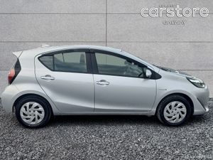 Toyota Aqua L 1.5 Petrol Hybrid - Image 2