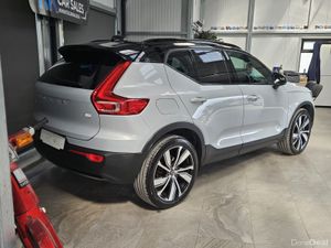 221 VOLVO XC40 T5 RECHARGE - Image 4