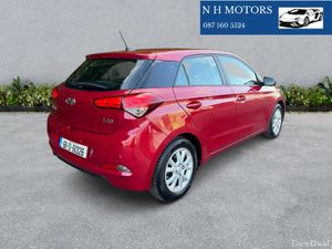 Hyundai i20 DELUXE 2018 LOW MILEAGE - Image 3