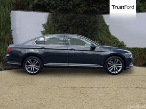 Volkswagen Passat 1.8 TSI 180 GT 4dr DSG [Panorami - Image 3