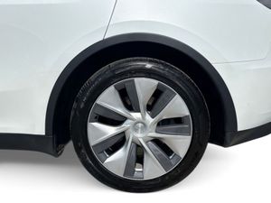 Tesla Model Y Rear Wheel Drive - Image 4