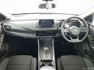Nissan Qashqai 1.3 PET MILD HYBRID SV CVT - Image 4