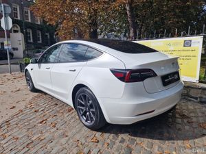 2023 (232) Tesla Model 3 RWD Long Range - Image 2