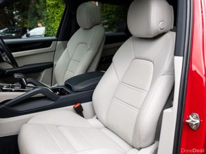 Porsche Cayenne 3.0 V6 E-Hybrid - Image 3