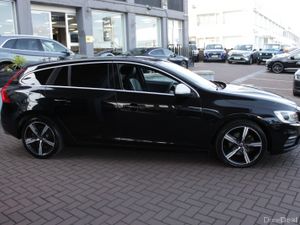 2.0D4 R-DESIGN 5DR ESTATE AUTO HUGE SPEC  // 1 OWN - Image 3