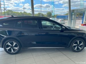 Ford Focus 2023 - Image 3