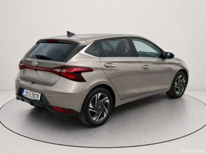 Hyundai i20 DELUXE PLUS 5DR - Image 2