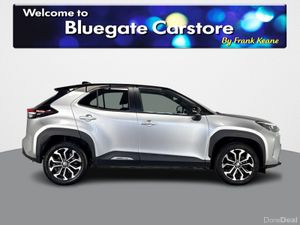 Toyota Yaris Cross CR CROSS LUNA SPORT**MULTIFUNCT - Image 3