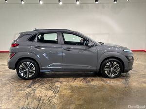 Hyundai KONA SE CONNECT - Image 3