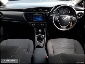 Toyota Corolla **1 OWNER** LIKE NEW**D-4D**LUNA** - Image 2