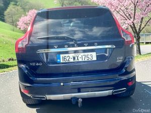 Volvo XC60 D5 (220hp) AWD SE LUX Manual - Image 4