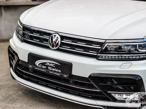 2017 VOLKSWAGEN TIGUAN R-LINE - Image 3