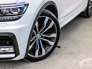 2017 VOLKSWAGEN TIGUAN R-LINE - Image 2
