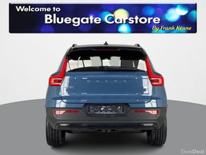 Volvo XC40 PLUS RECHARGE EV**FULL BLACK CLOTH INTE - Image 4