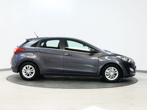 *110* 2015 Hyundai i30 1.6 SE - Image 3