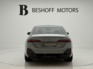 BMW i5 40 M-SPORT PRO=ONLY 3000 MILES//20”ALLOYS// - Image 4
