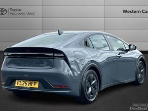 Toyota Prius 2.0 13.6kWh Design CVT Euro 6 (s/s) 5 - Image 2