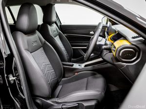 Jeep Avenger Summit 54kWh 155HP - Image 3