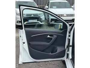 Volkswagen Polo TSI Bluemotion 1.2LPetrol Automati - Image 4