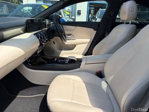 2023 MERCEDES CLA 200d PROGRESSIVE AUTO PAN ROOF - Image 4