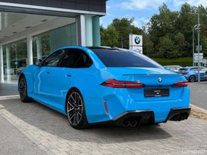 BMW M5 PHEV Daytona Beach Blue - Image 2