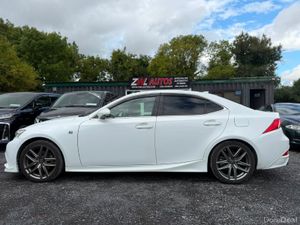 16 LEXUS IS300H F SPORT - Image 4