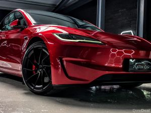 🔥 2024 Tesla Model 3 Performance AWD Ultra Red - Image 3